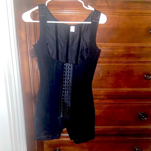 Post partum faja, surgery faja - Picture 1 of 2